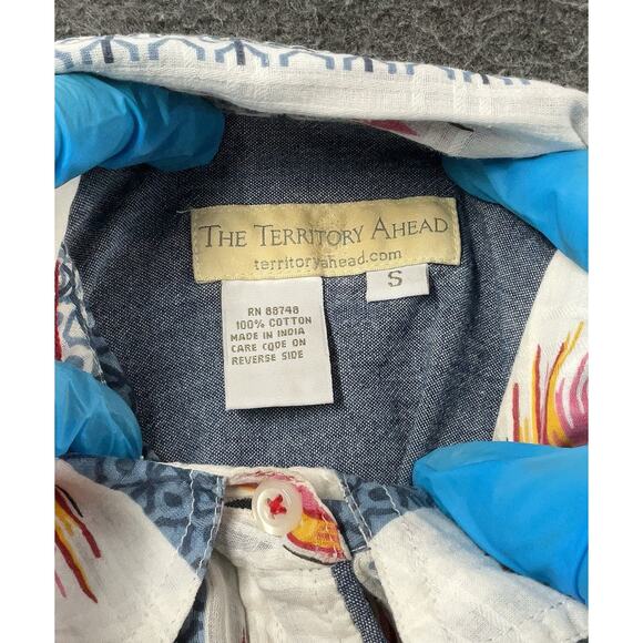 The Territory Ahead Shirt Ikat Print Western Button Down Red White Blue Print S - Picture 3 of 3